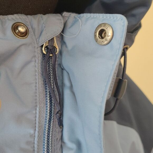 Columbia Jacket Bundle – 2 Sizes – Outdoor Gear for the Whole Family - Picture 7 of 11